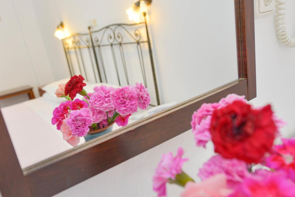 Artemon Hotel Artemonas Екстер'єр фото