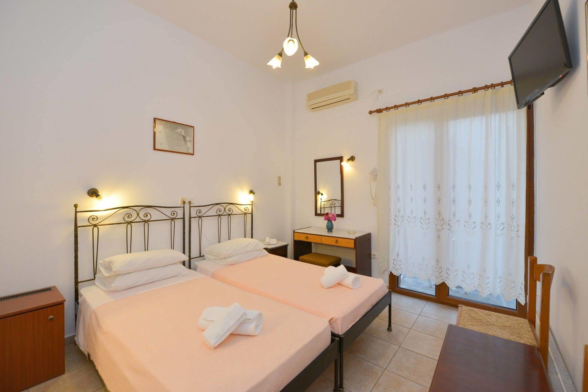 Artemon Hotel Artemonas Екстер'єр фото